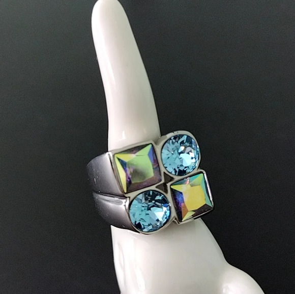 Women's Chunky Statement Cocktail Ring | Size 7 | Stainless Steel - Picture 15 of 17